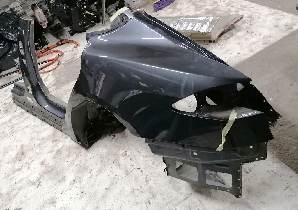 9 Quarto posteriore sinistro con montante B AWD Assembly Modello Tesla S REST 1024208-S0-B